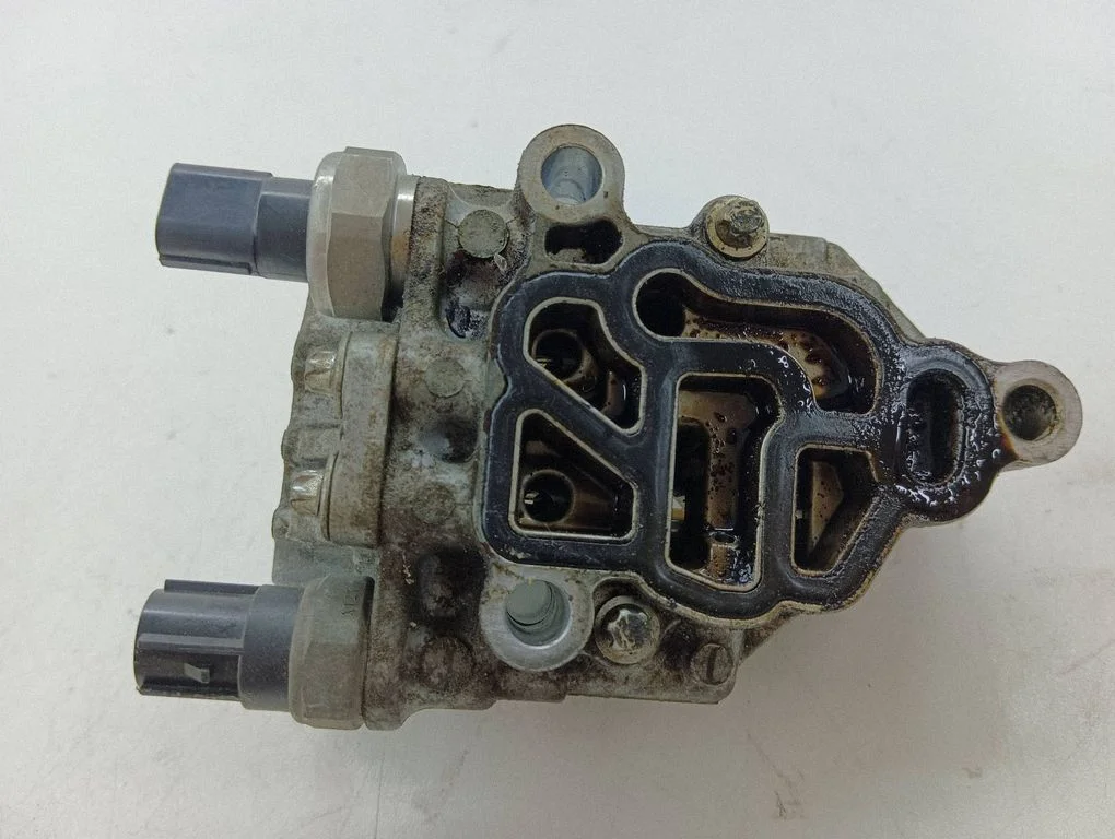 Camshaft vanos timing valve
