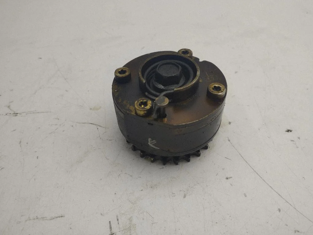 Camshaft vanos timing valve – left