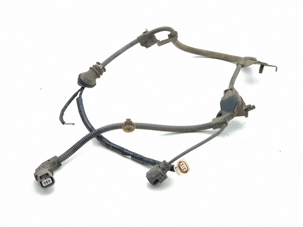 Aizmugurējā ABS sensora vads (instalācija) 890C076020