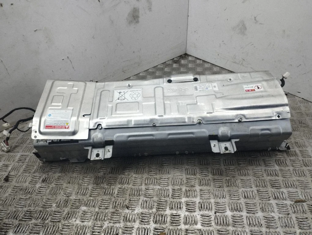 Hibrīda/elektromobiļa akumulators 37501G5100