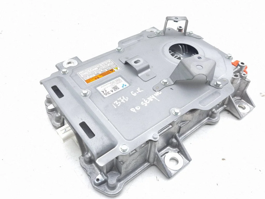 Invertors (sprieguma pārveidotājs) G90N010010