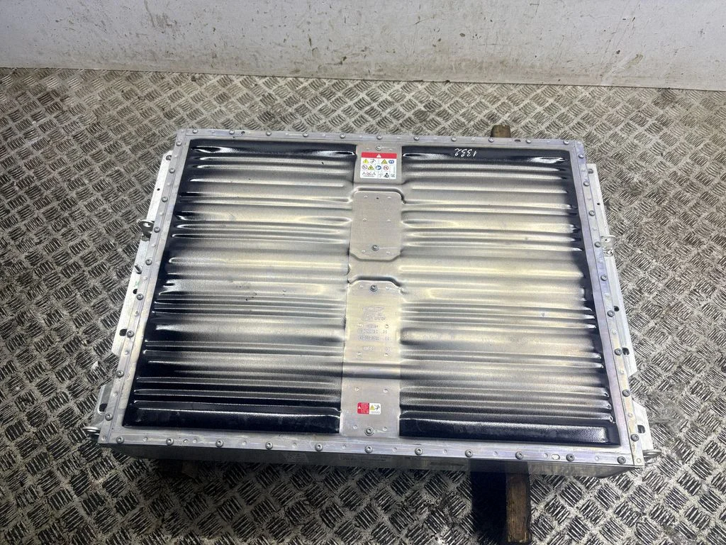 Hybrid / electric car battery 4K0915099G