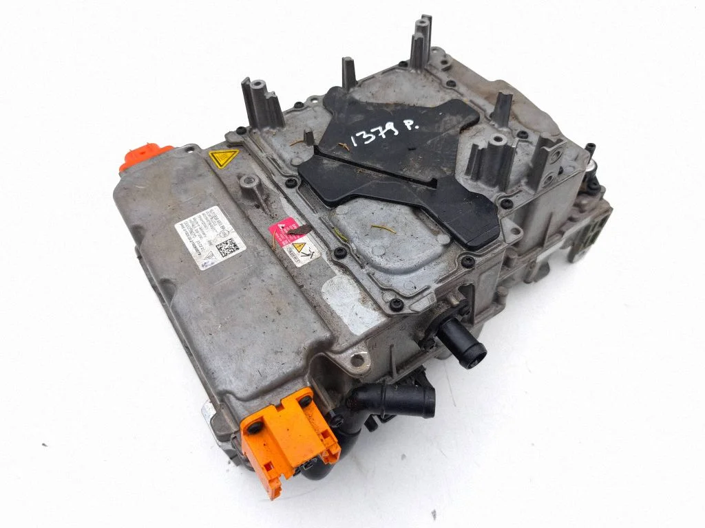 Voltage converter inverter 9J1959663BA