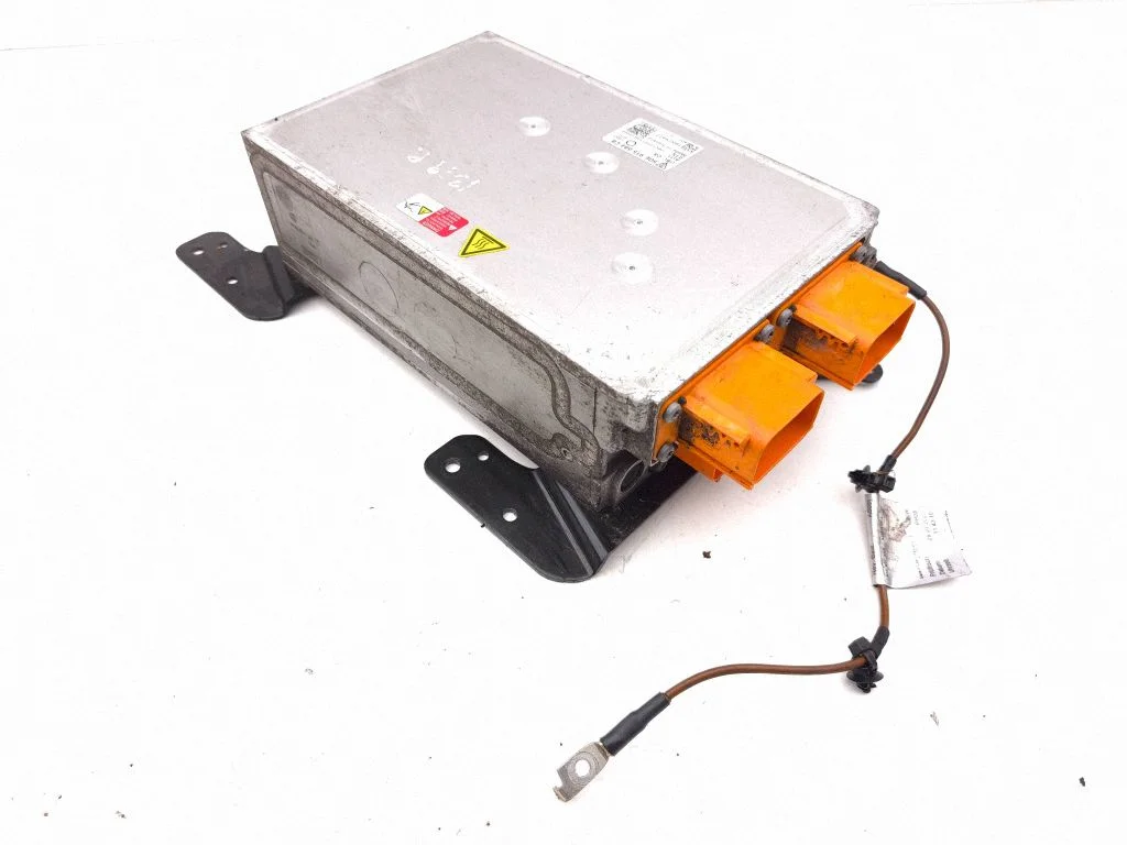 Voltage converter inverter 5QE915684CB