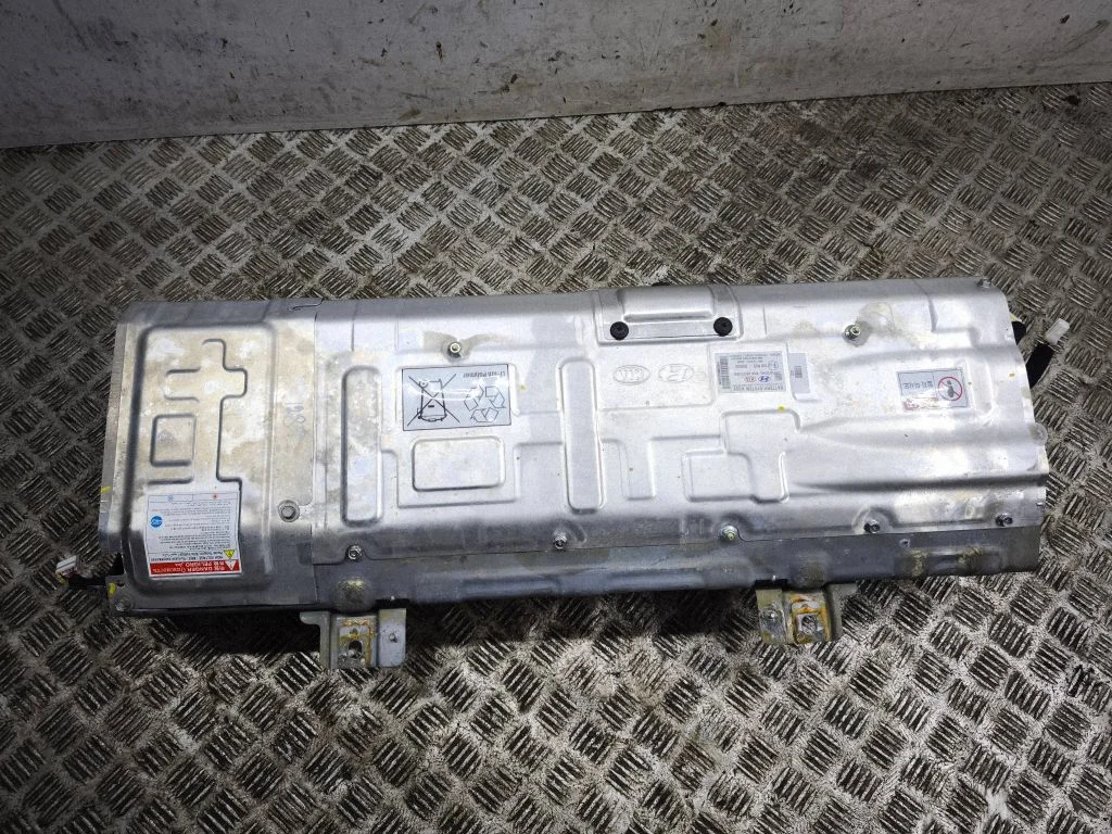 Hibrīda/elektromobiļa akumulators 37501G5220