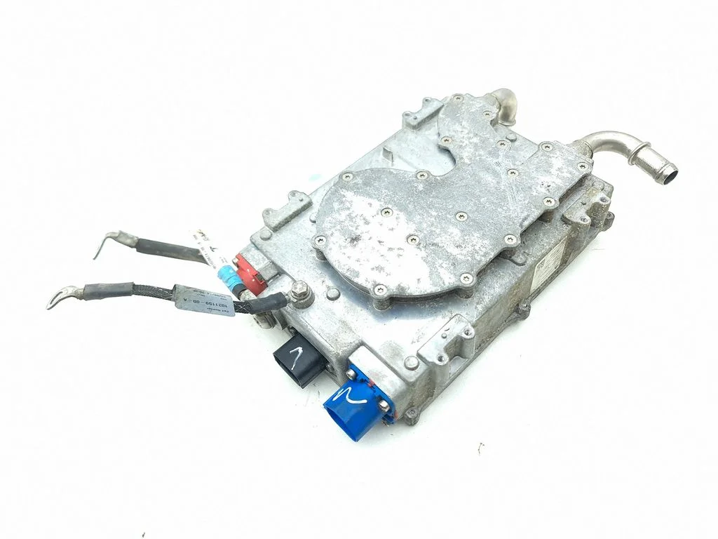 Invertors (sprieguma pārveidotājs) – Tesla Model S (2012-)