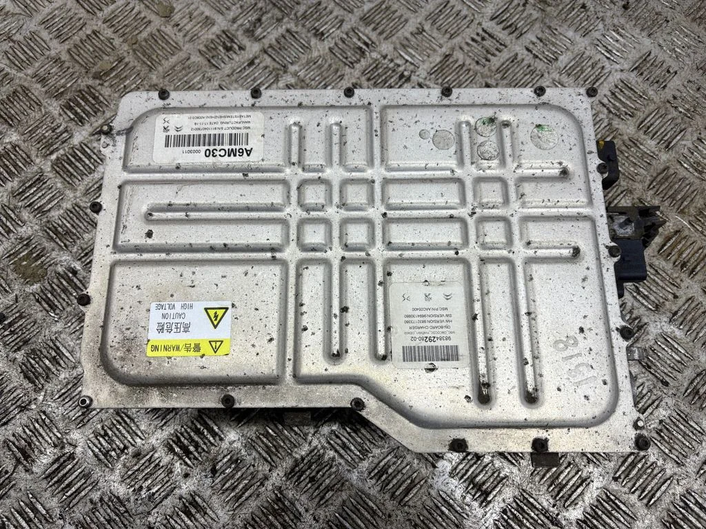 Voltage converter inverter 9838429280
