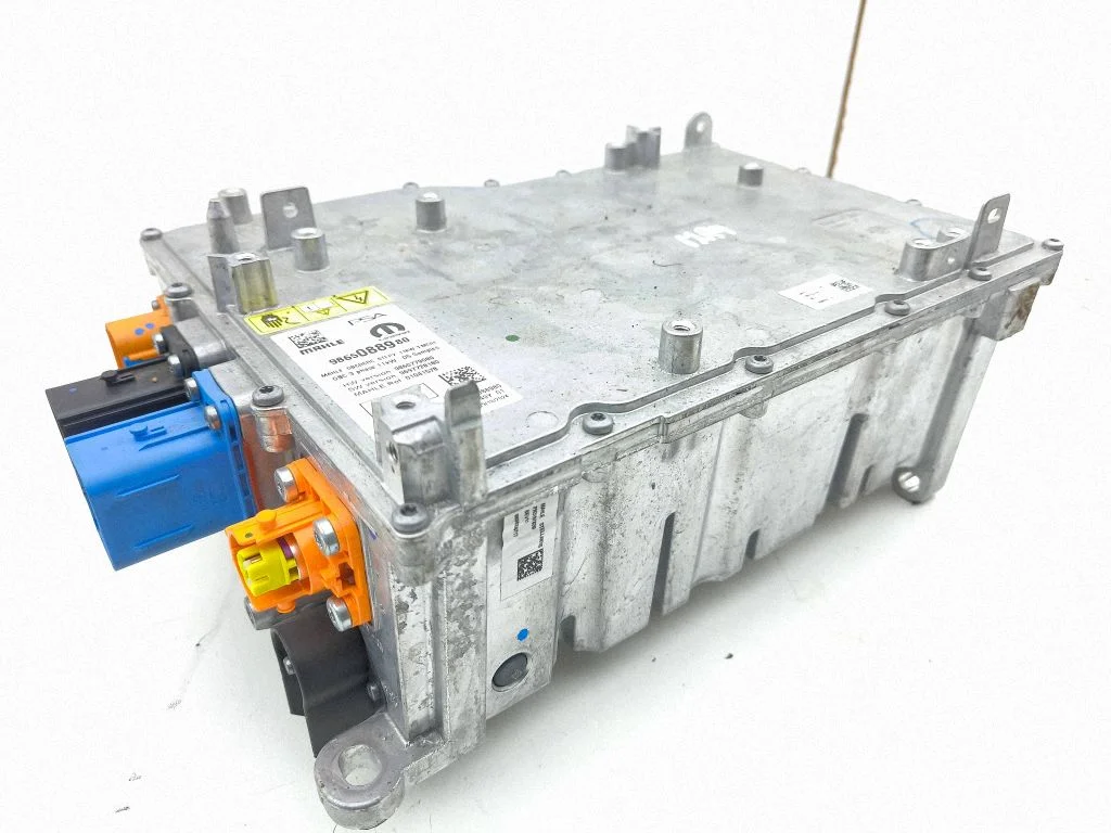 Voltage converter inverter – Peugeot 3008 III (2023-)