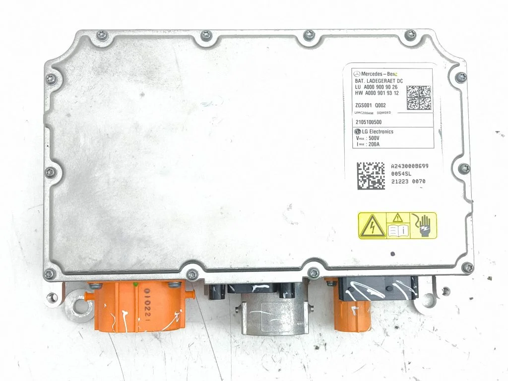 Voltage converter inverter A2430008699