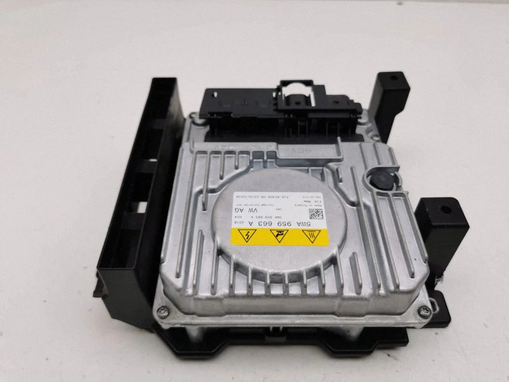 Voltage converter inverter 5WA907332
