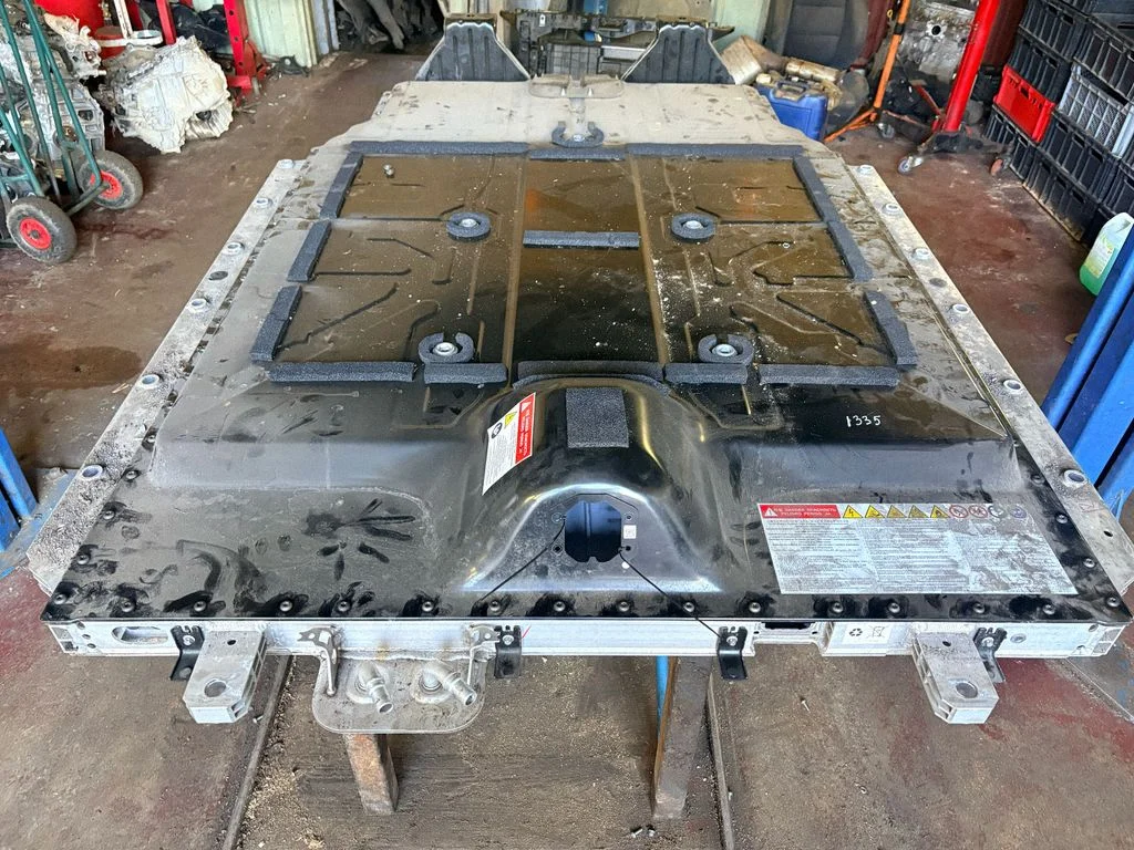 Hybrid/electric vehicle battery tray – KIA Niro (2022-)