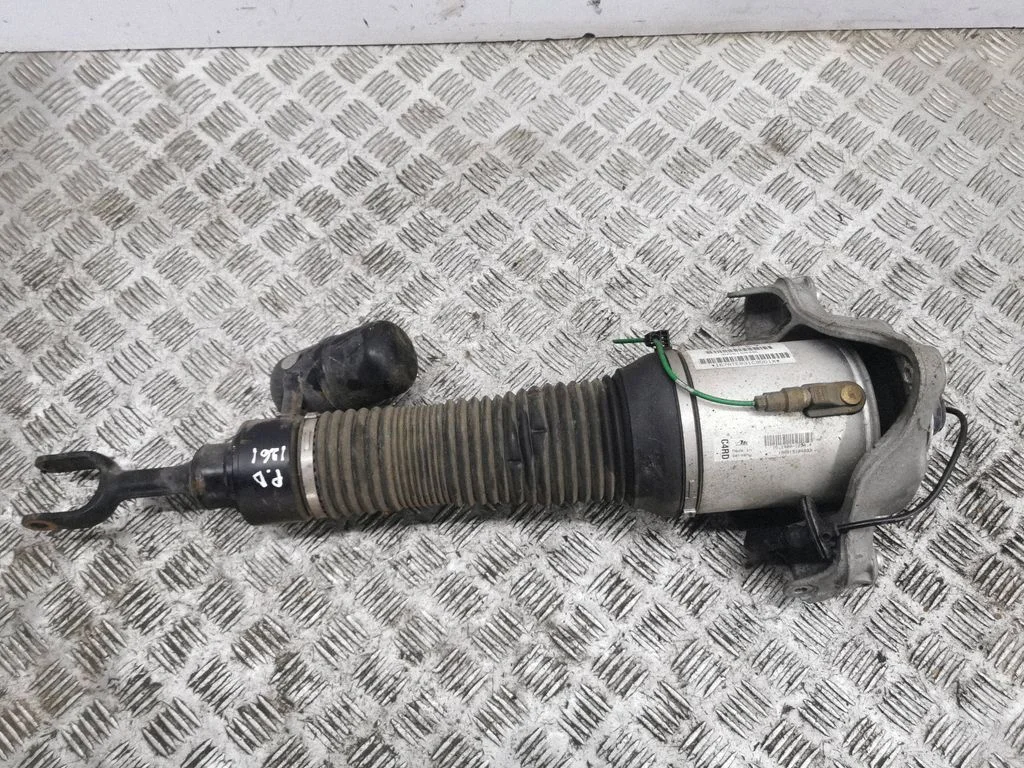 Air suspension front shock absorber 3W5616040L