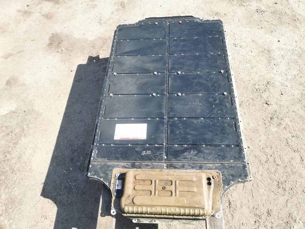Hybrid/electric vehicle battery tray – Tesla Model S (2012-)