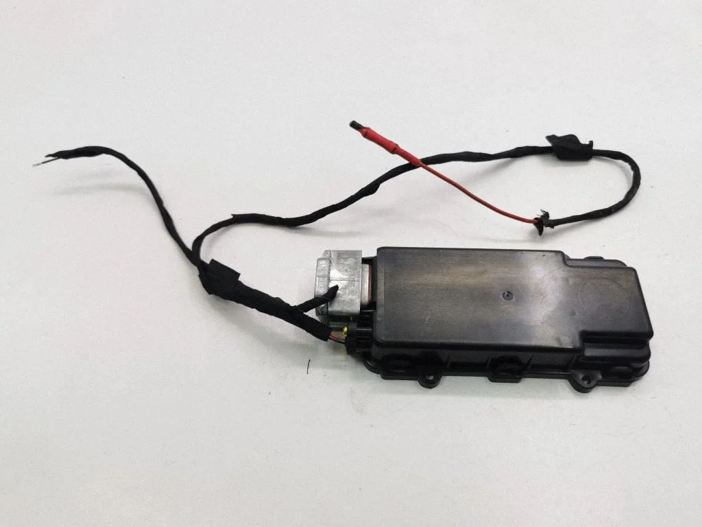 Telefoni juhtplokk – Mercedes-Benz R-klass W251 (2005-2013)