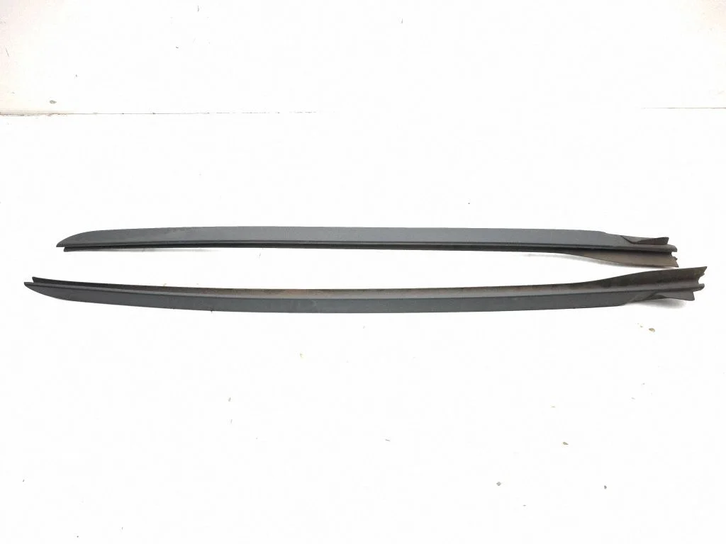 Listwa szyby przedniej 7933088