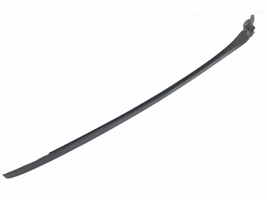 Vējstikla apdare HK83025A52AC