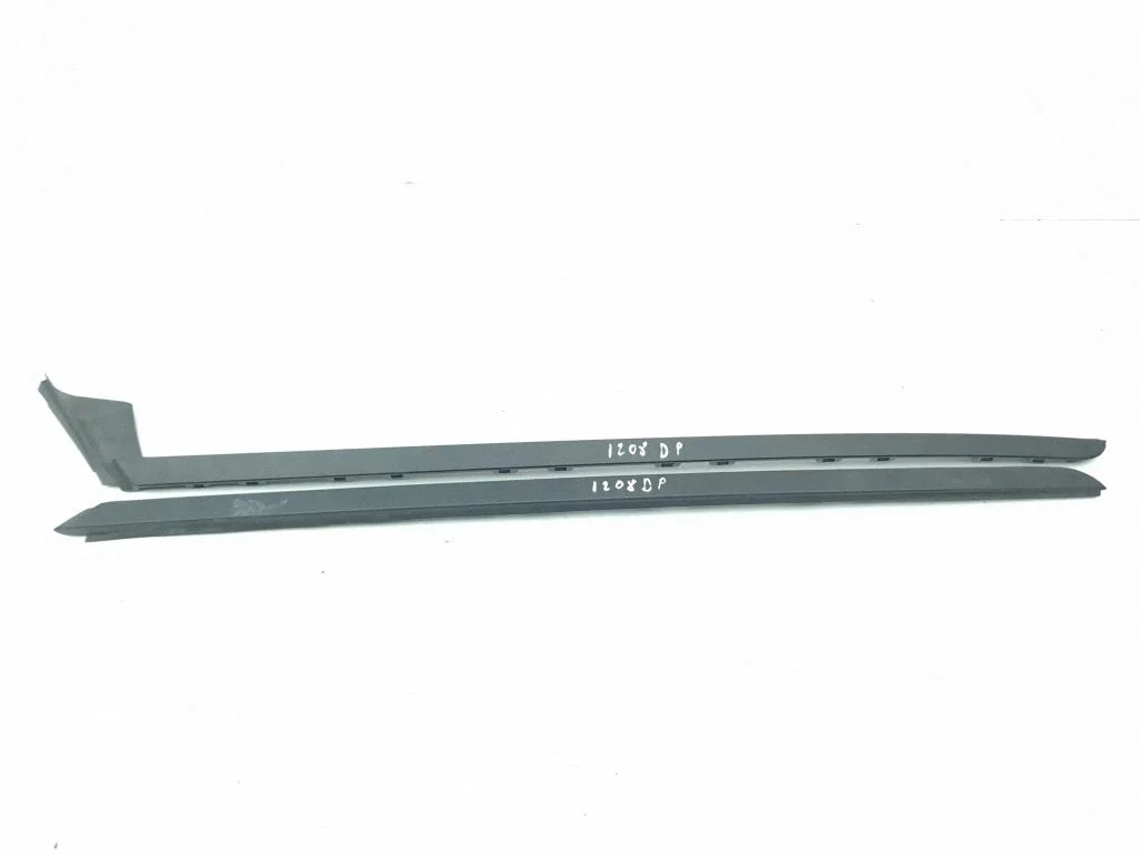 Esiklaasi liist – Hyundai i20 (BC3 BI3) (2020-)