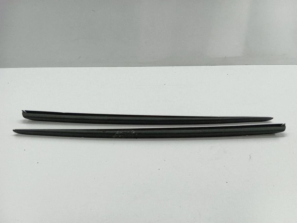 Windshield trim 8Y0854328