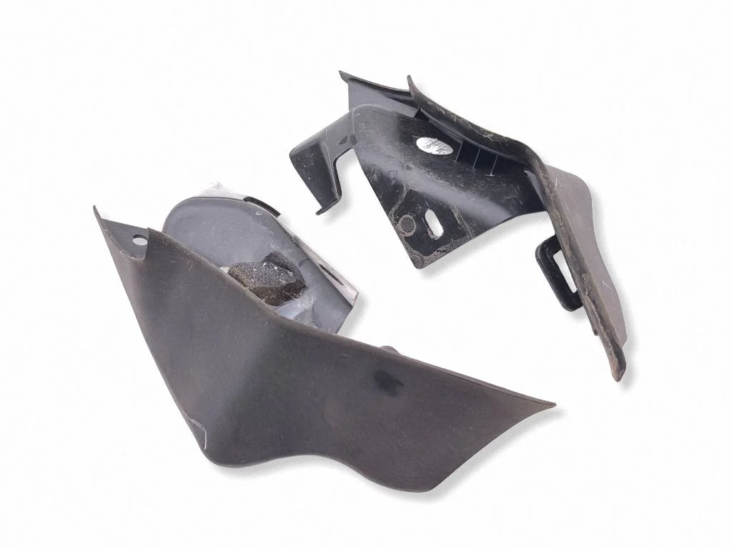 Fender end trim 9846993680