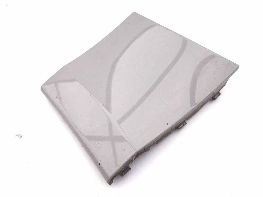 Fender end trim 9J1854521