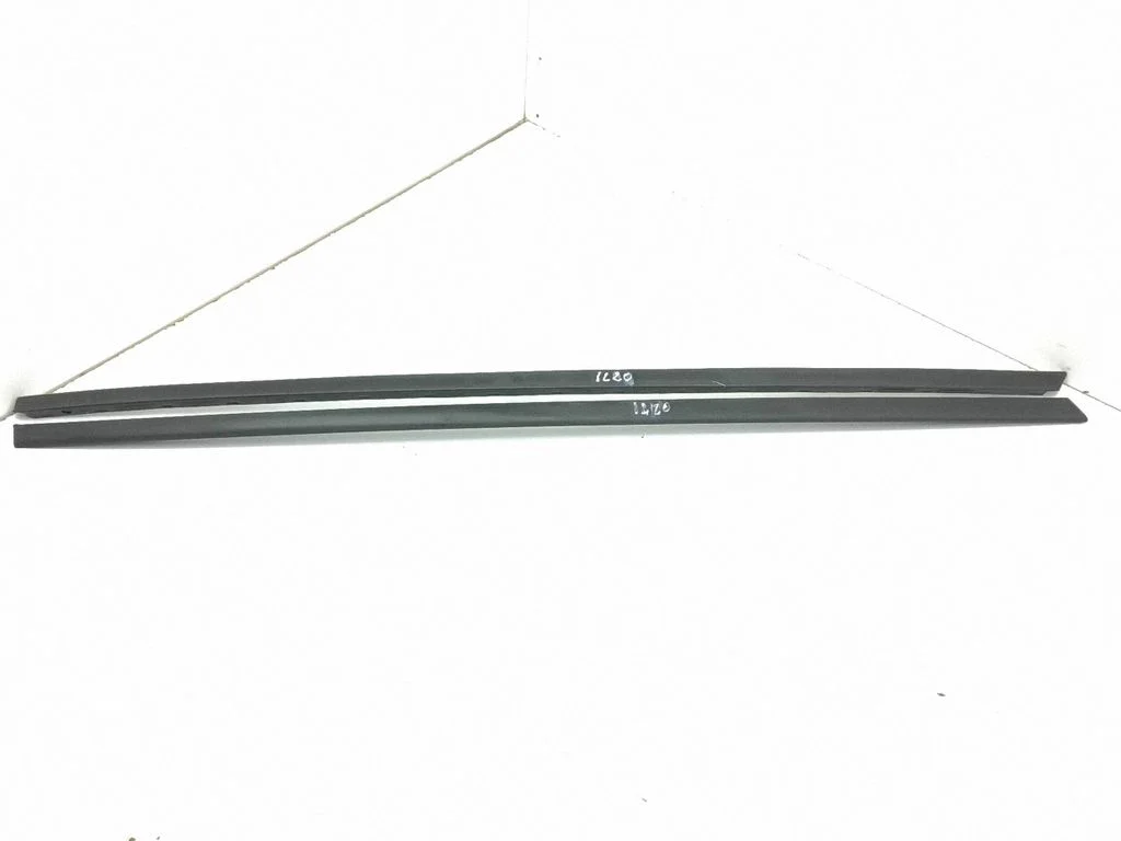 Windshield trim 5E3854328