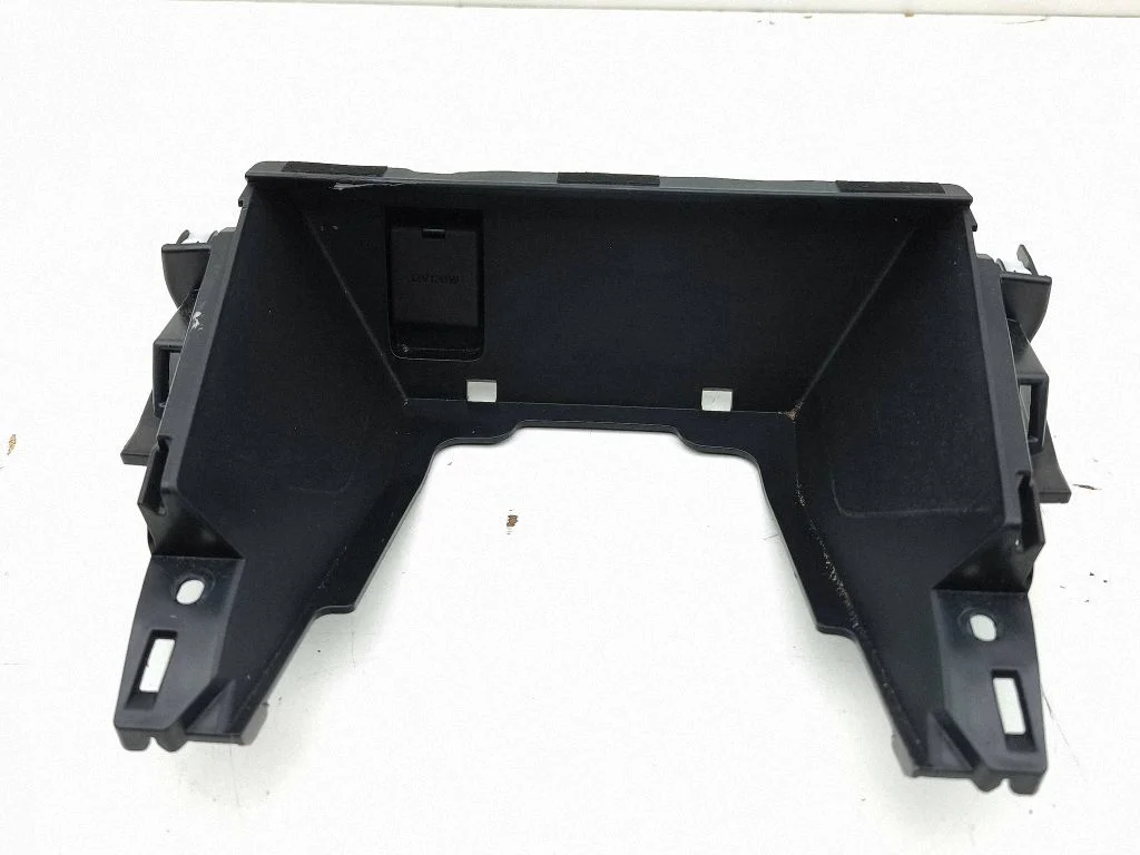 Gniazdo 12 V (przód) – Mazda CX-5 II (2017-2025)