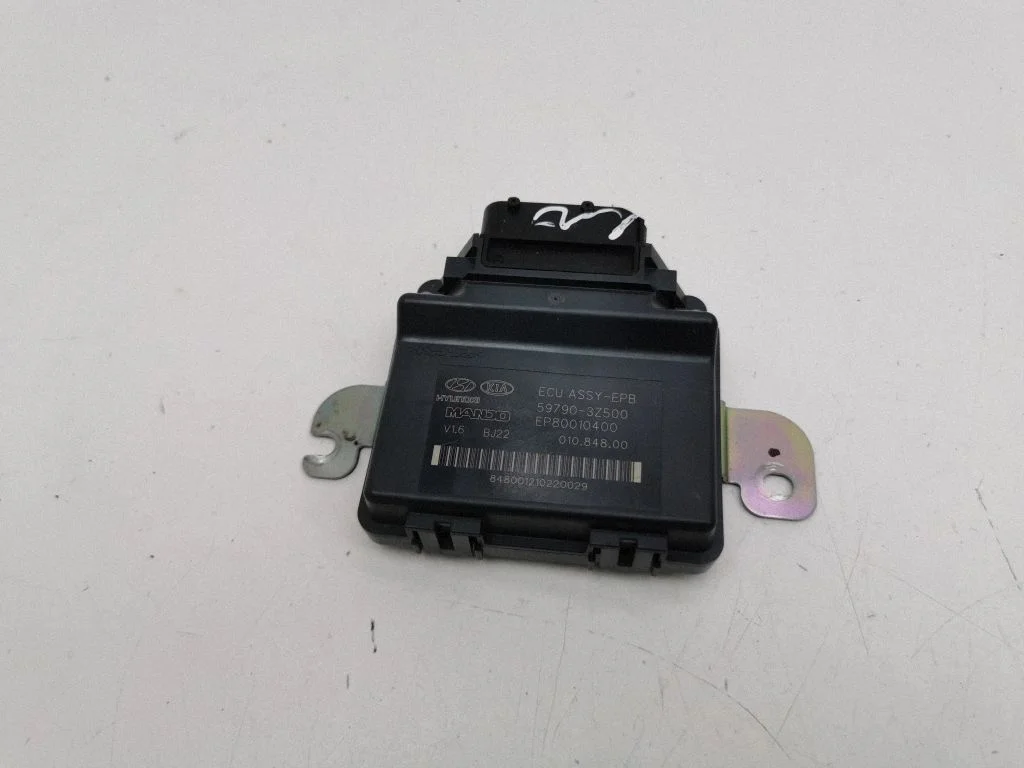 Hand brake control module – Hyundai i40 (2011-)