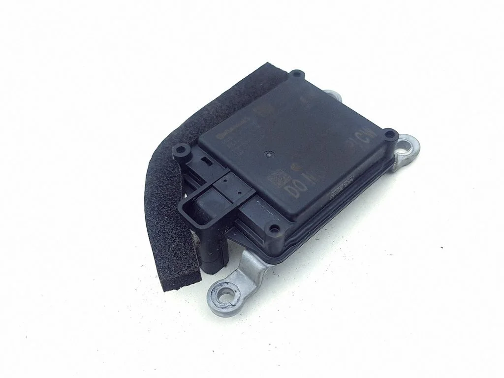 Radar Distronic – Nissan Leaf II (ZE1) (2017-2025)