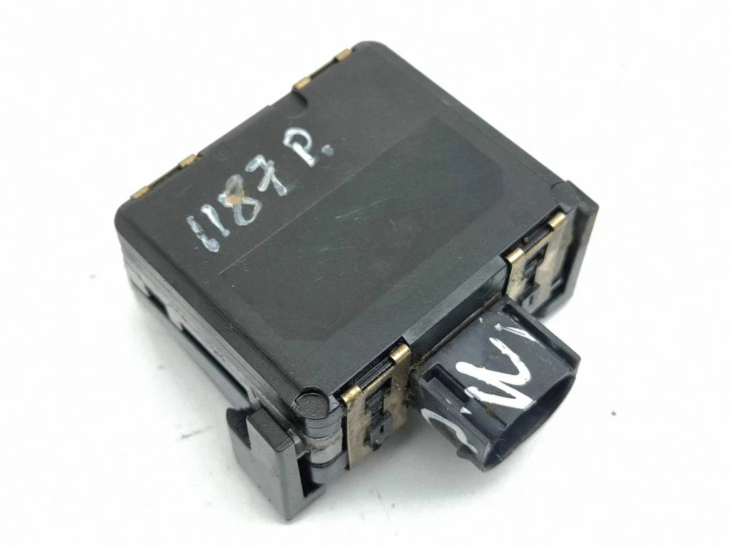 Distronic radars 284384CB0B