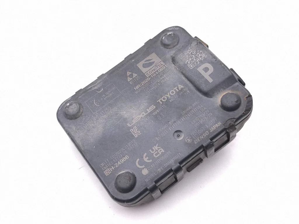 Distronic radars 8821048150