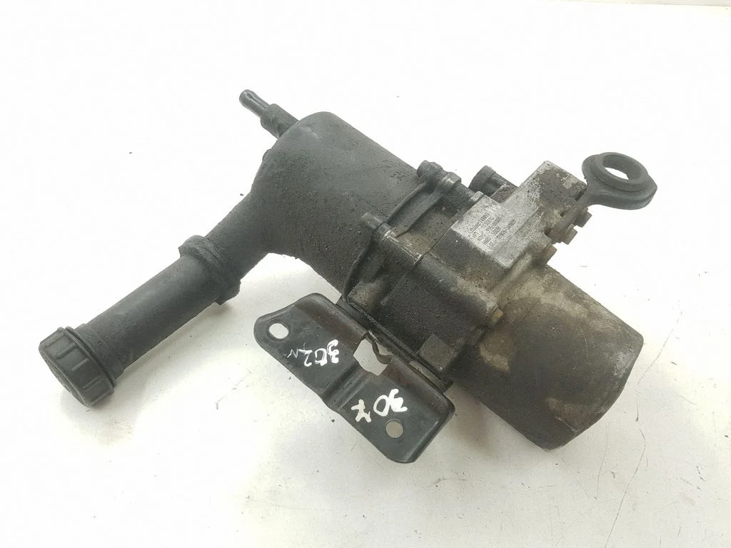 Roolivõimendi pump (elektriline) 995050051