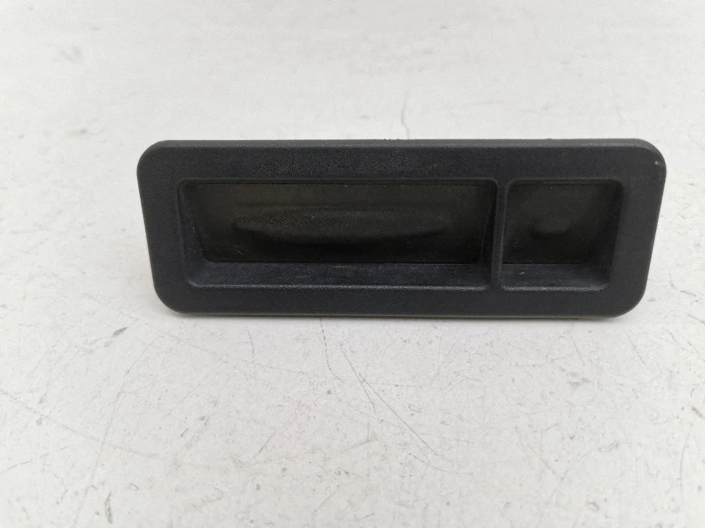 Tailgate opening switch 94100384002