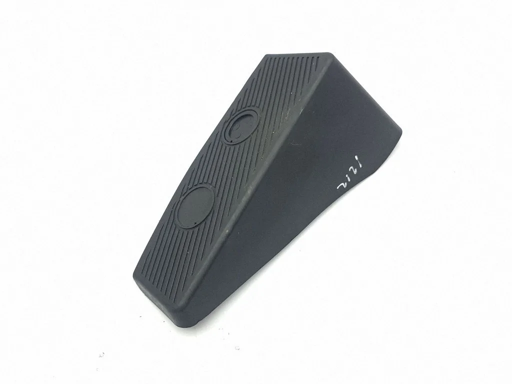 Foot rest pad/dead pedal 84266Q0000