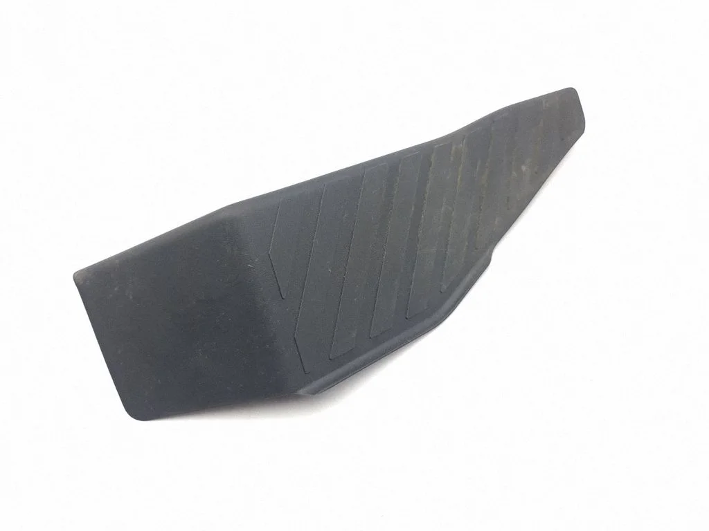 Foot rest pad/dead pedal 5Q2864778A