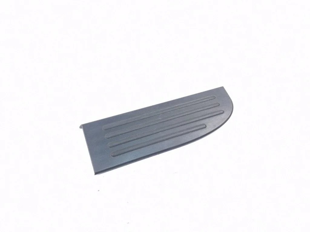 Foot rest pad/dead pedal 8244141