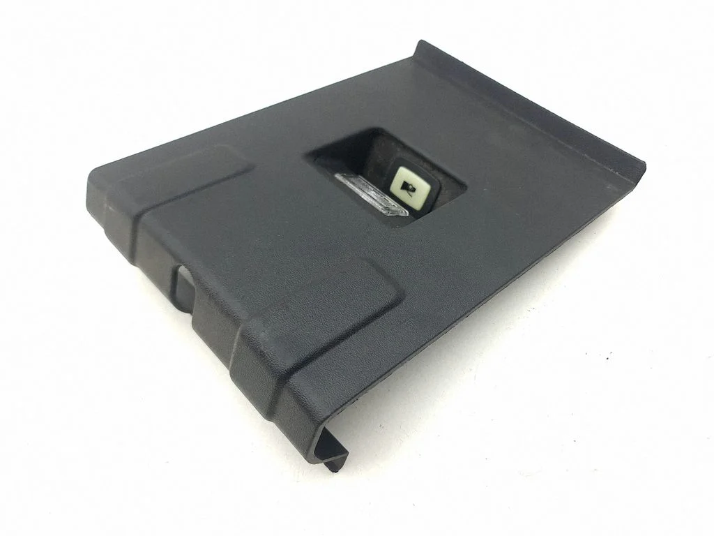 Tailgate opening switch 100896900B