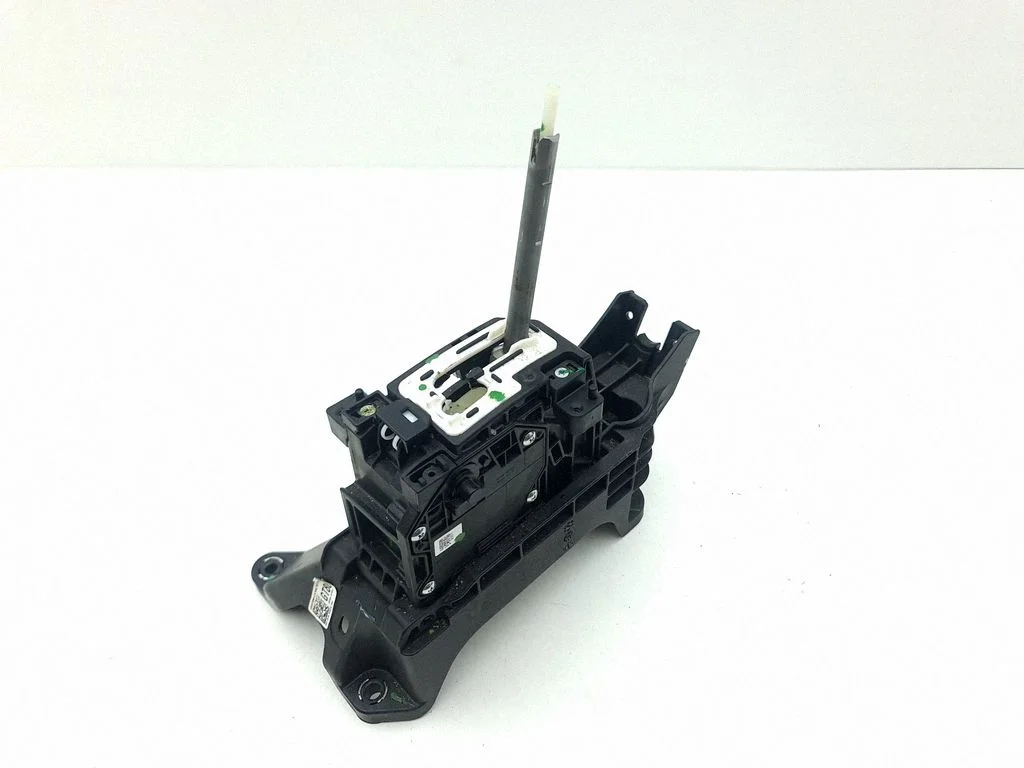 Gear selector 46700N7800