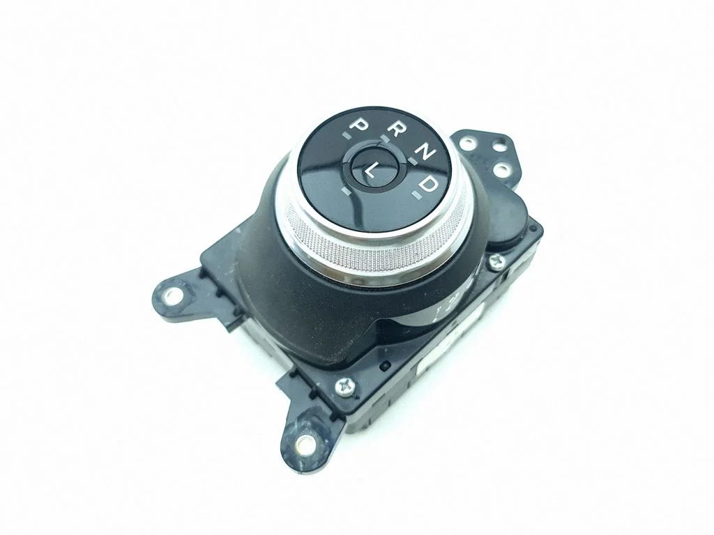 Gear selector PZ1P7P155AD