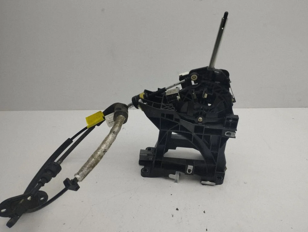 Gear selector 4FTA206FA6NA