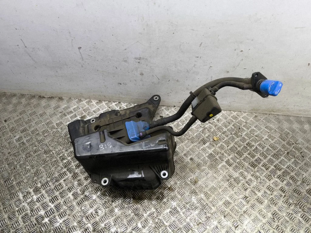 AdBlue liquid reservoir 8W0131878AL