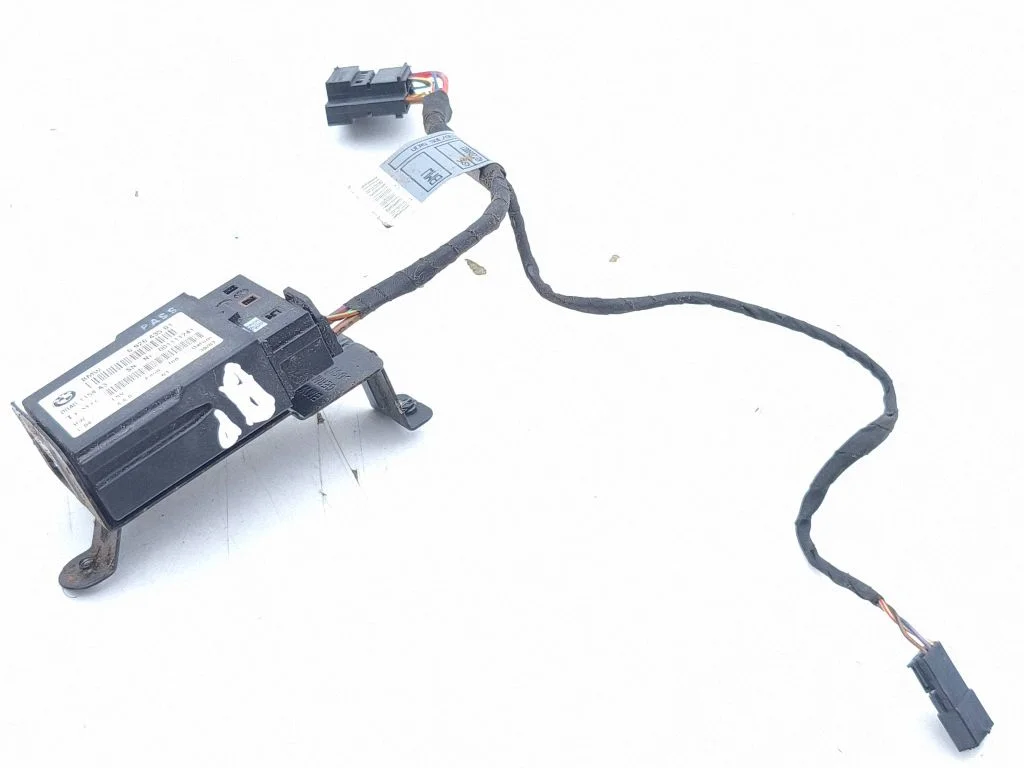Seat control module – BMW 1 Series E81 E87 (2004-2011)