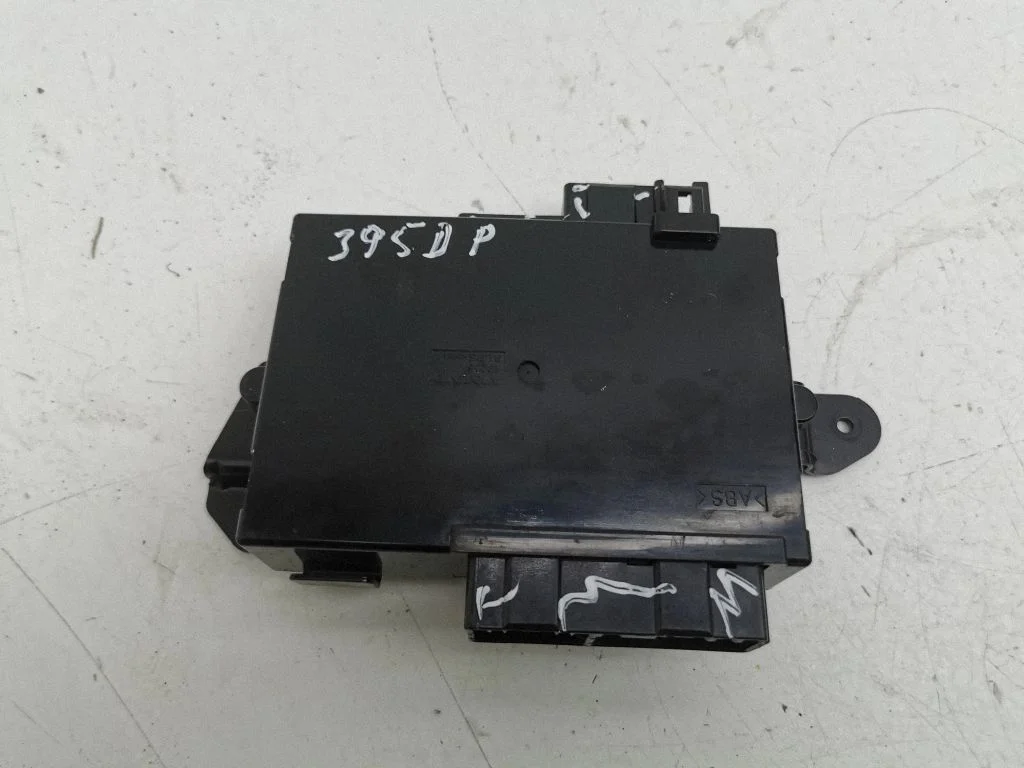 Seat control module 30739636