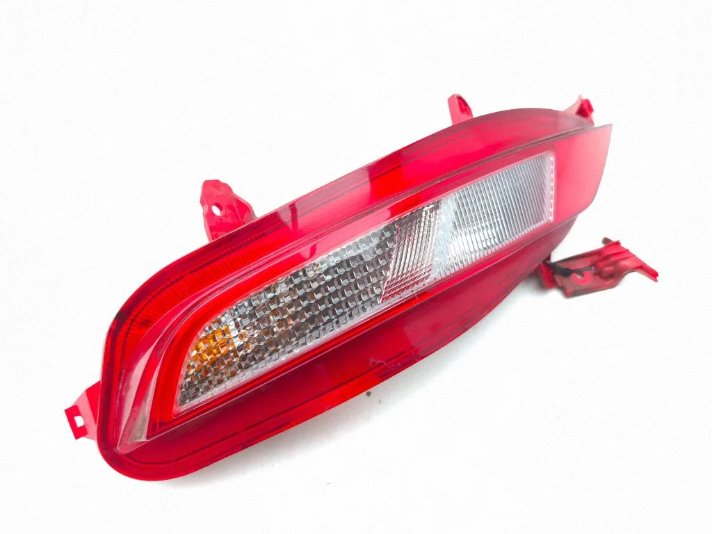 Rear bumper light 92405N7000