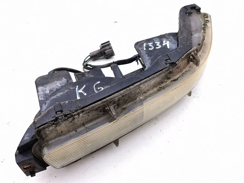 Rear bumper light – left