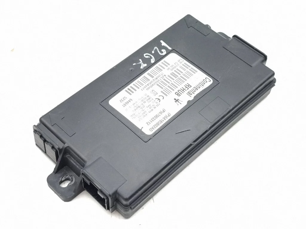 Võtmeta süsteemi KESSY (keyless) juhtplokk/moodul 68185802AD