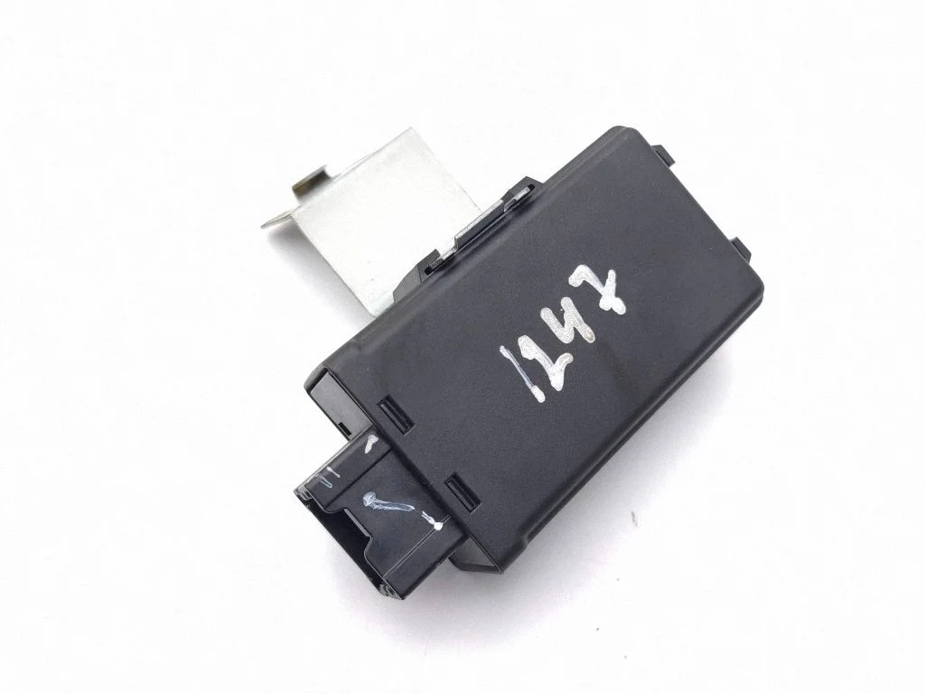 Moduł systemu bezkluczykowego KESSY (keyless) – Jeep Grand Cherokee (2010-2021)
