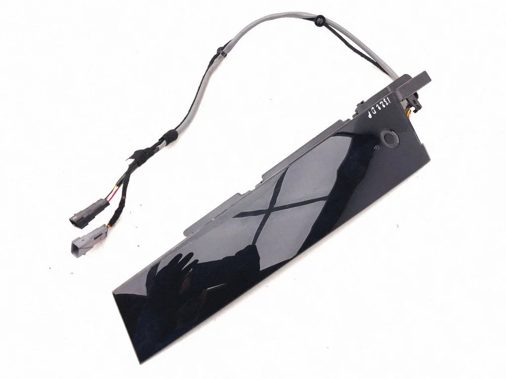 Bezatslēgas sistēmas KESSY (keyless) vadības bloks/modulis LJ8T14A626BGW