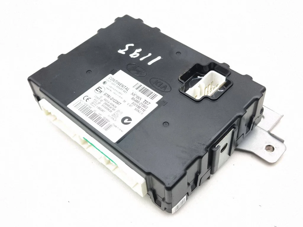 Bezatslēgas sistēmas KESSY (keyless) vadības bloks/modulis – KIA Optima (2010-2015)