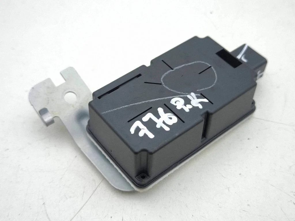 Bezatslēgas sistēmas KESSY (keyless) vadības bloks/modulis 285954GR0A
