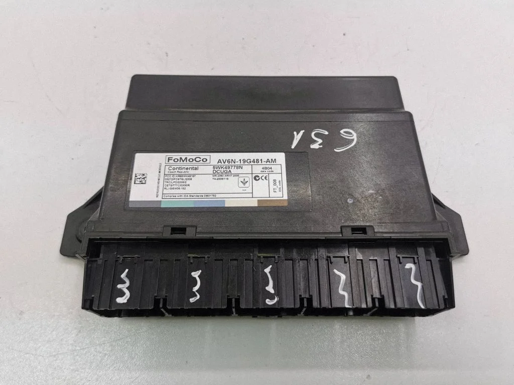 Võtmeta süsteemi KESSY (keyless) juhtplokk/moodul AV6N19G481AM